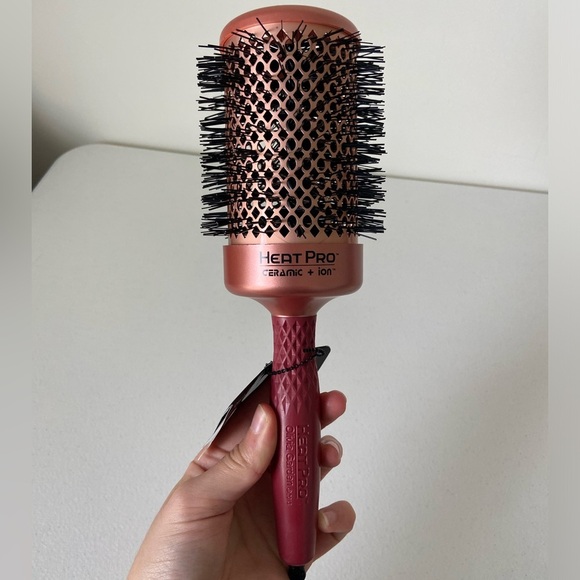 olivia garden Other - NWT | Olivia Garden Heat Pro ceramic & ion round styling brush